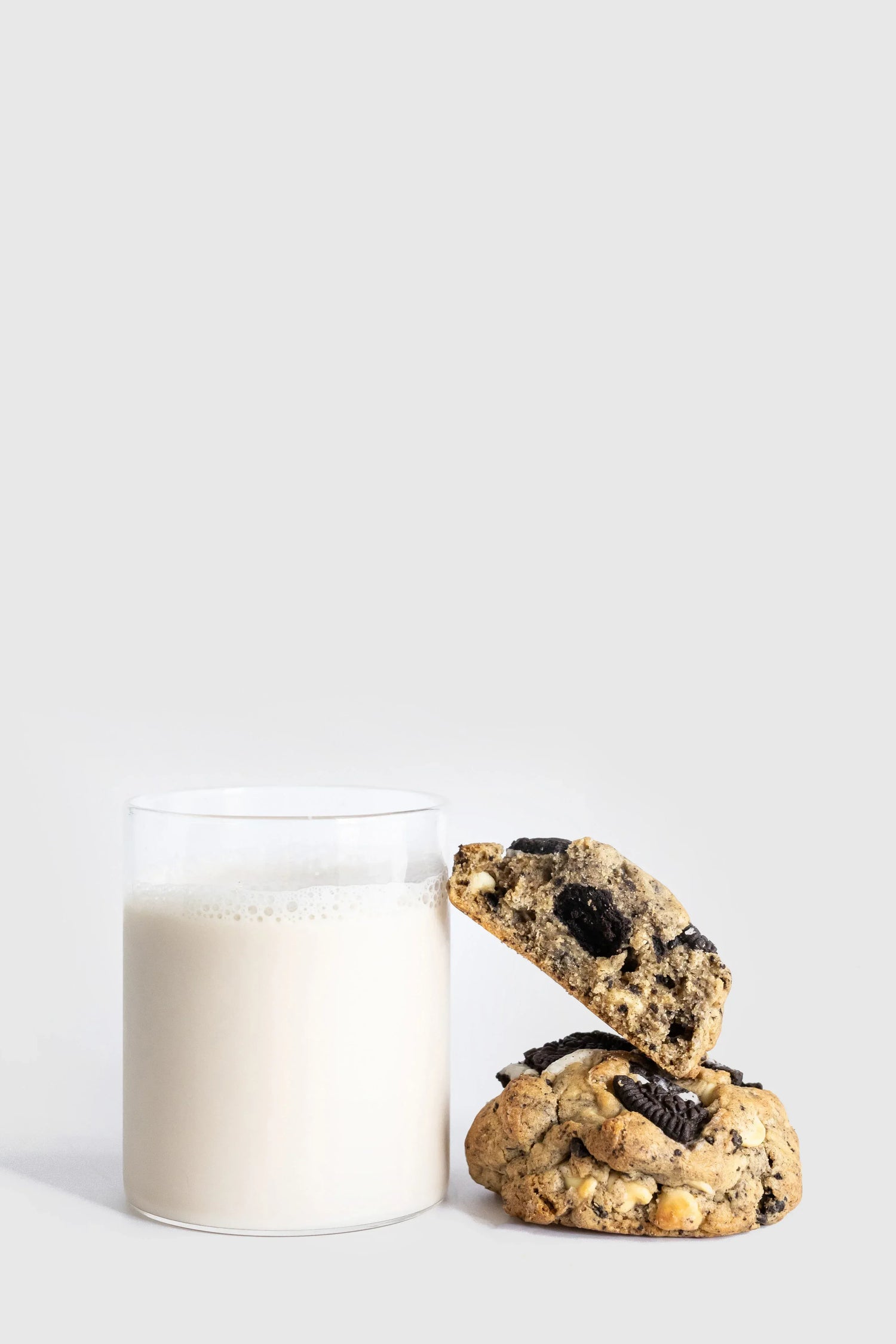 6 Pack - Oreo White Choc Lactation Cookies (Limited Edition) - Milk and Bloom